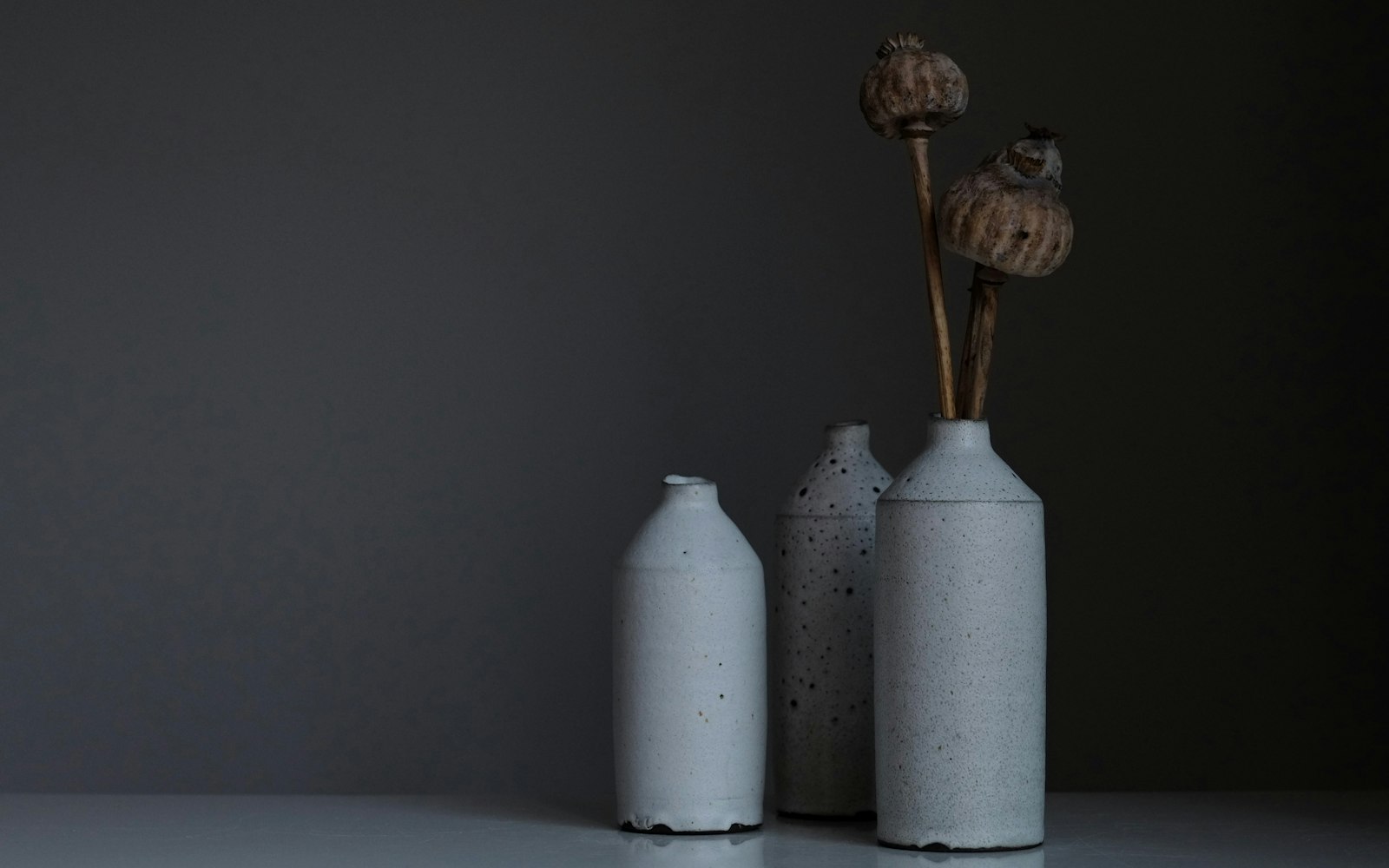 Set of speckled ceramic cups